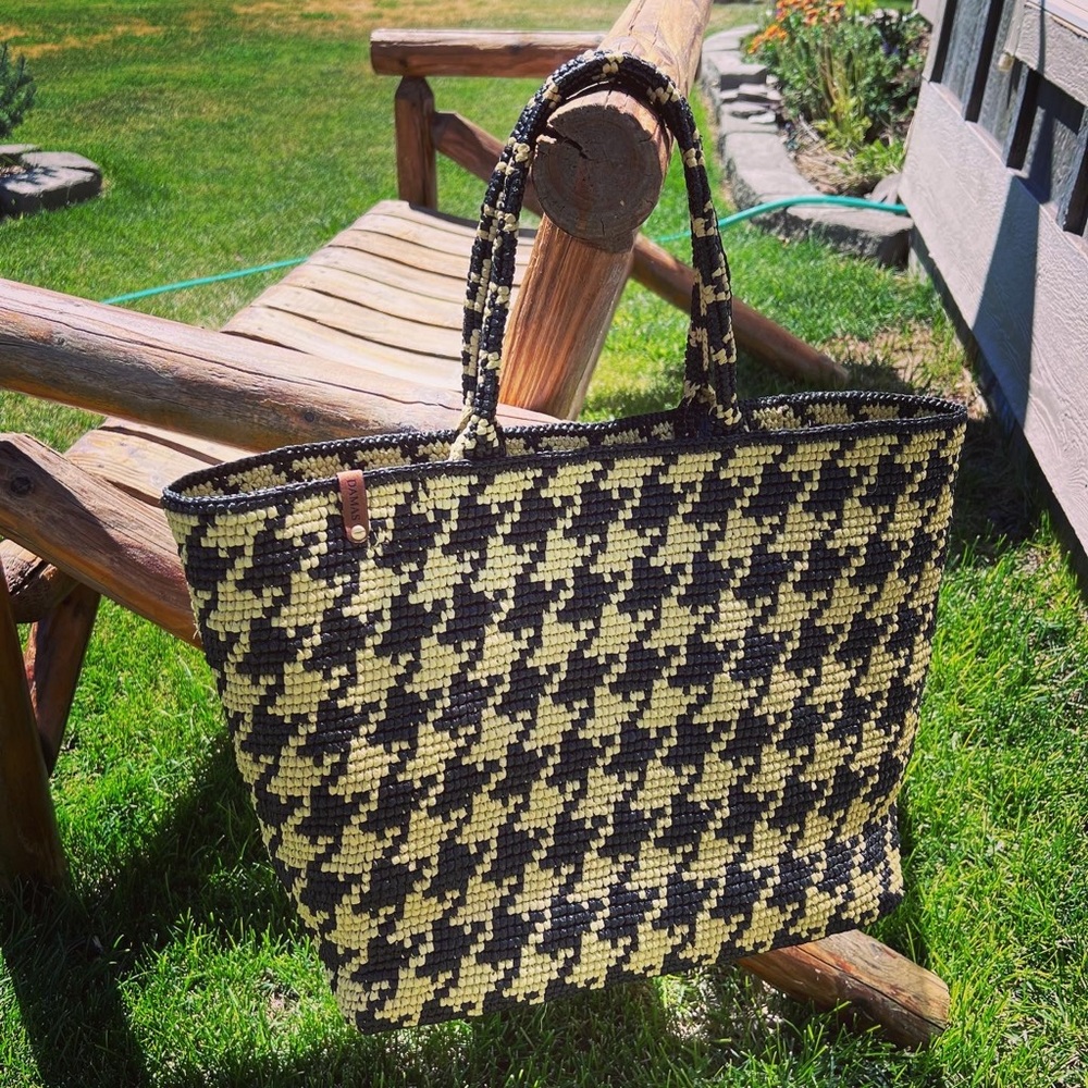 CROCHET BAG